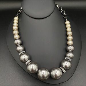 Chunky Graduated Faux Pearl Beaded Necklace in Cream and Gunmetal Grey Rolo